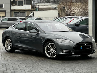 Tesla Model S foto 4