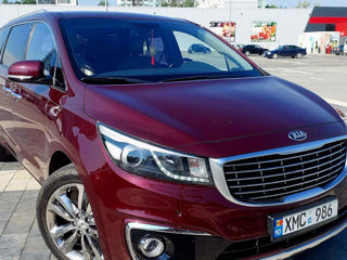 KIA Carnival foto 8