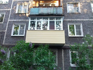 Балконы. Ремонт балконов в старых домах, металлоконструкции, расширение, кладка, остекление . foto 1