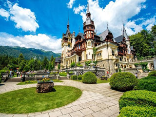Excursie la Brasov(tur de oras)+Castelul Bran+Castelul Peles(shopping optional) -1800 lei/persoana foto 2