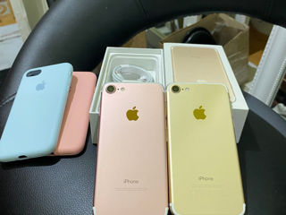 Două iPhone 7.Ros Gold.si Gold .32GB.sunt ideale