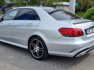 Mercedes E-Class foto 3