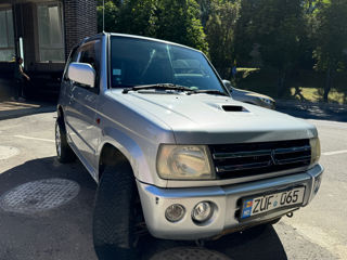 Mitsubishi Pajero foto 2