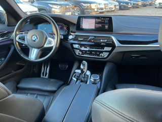 BMW 5 Series foto 2