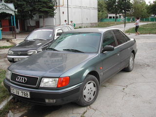 Audi 100 foto 1