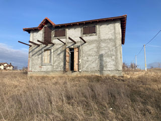 De vinzare casa cu II nivele nefinisata cu teren aferent de 7.76 arii in regiunea Focsa, r-l Cahul foto 3