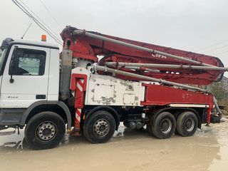 Mercedes Actros