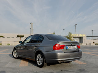 BMW 3 Series foto 4