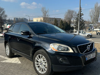 Volvo XC60 foto 2