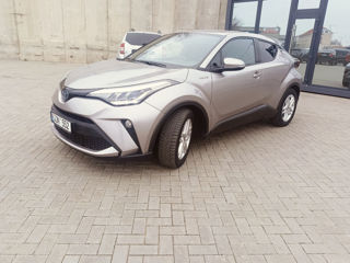 Toyota C-HR foto 4