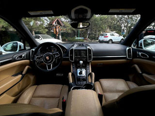 Porsche Cayenne foto 7