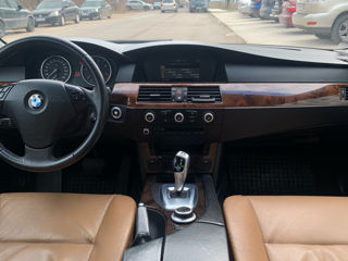 BMW 5 Series foto 6