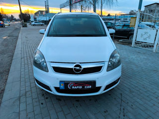 Opel Zafira foto 2