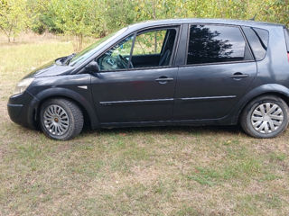 Renault Scenic foto 2