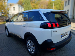 Peugeot 5008 foto 6