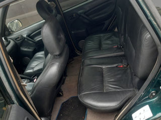 Toyota Rav 4 foto 4