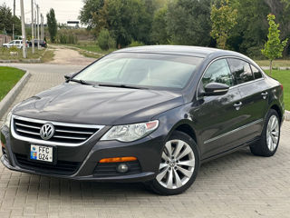 Volkswagen Passat CC foto 1