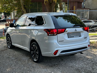 Mitsubishi Outlander foto 5