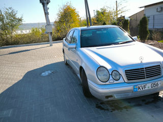 Mercedes E-Class