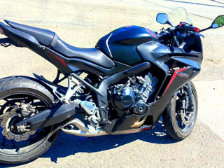 Honda CBR 650F foto 2