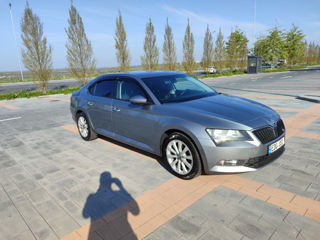 Skoda Superb foto 9