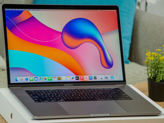 Macbook Pro 15 2019/ Core I9 9880H/ 16Gb Ram/ Radeon Pro 560X/ 500Gb SSD/ 15.4" Retina!! foto 4