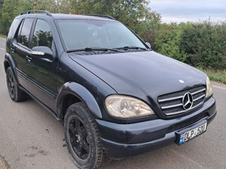 Mercedes M-Class foto 6