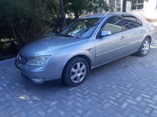 Ford Mondeo foto 8