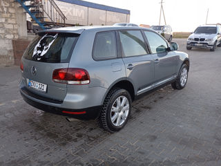 Volkswagen Touareg foto 3