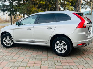 Volvo XC60 foto 8