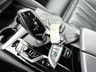 BMW 5 Series foto 10