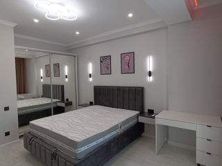 3-комн. кв., 87 м², 15/18 эт.