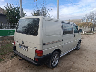 Volkswagen T4 foto 3