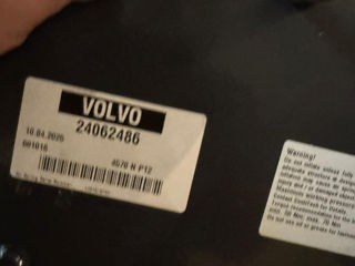 Perne de aer Volvo – NOI, originale, în cutie foto 0