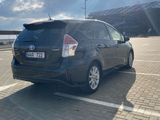 Toyota Prius + foto 4