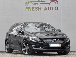 Volvo V60 foto 1