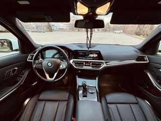 BMW 3 Series foto 8