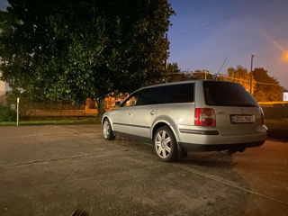 Volkswagen Passat foto 3