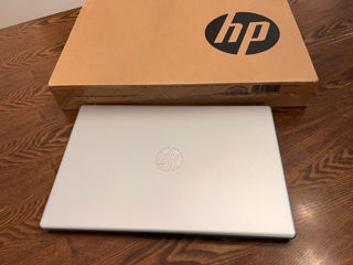 Laptop HP cu ecran tactil de 15,6" foto 2