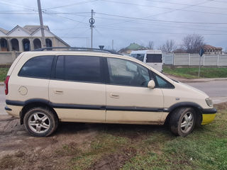 Opel Zafira foto 3