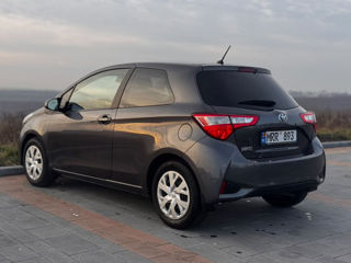 Toyota Yaris foto 3