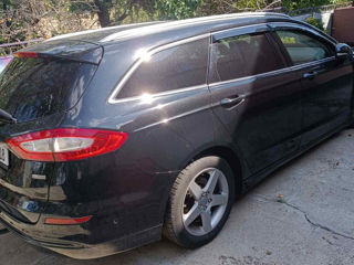 Ford Mondeo foto 4