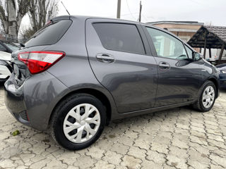 Toyota Yaris foto 3