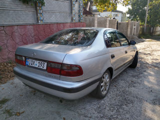 Toyota Carina foto 3