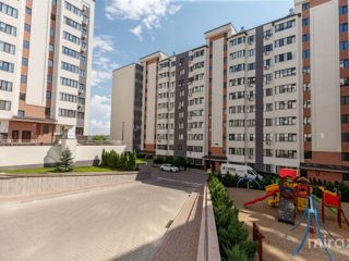 Apartament cu 3 camere, 70 m², Buiucani, Chișinău foto 6