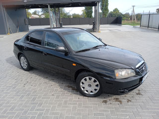 Hyundai Elantra foto 5