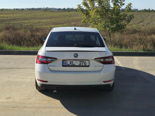 Skoda Superb foto 6