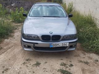 BMW 5 Series foto 5