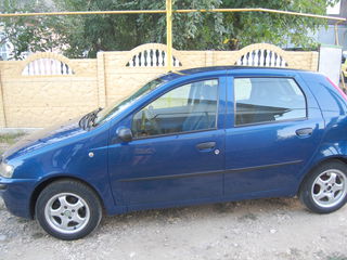 Fiat Punto foto 1