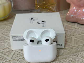 Продам AirPods 3 в идеальном состоянии foto 2